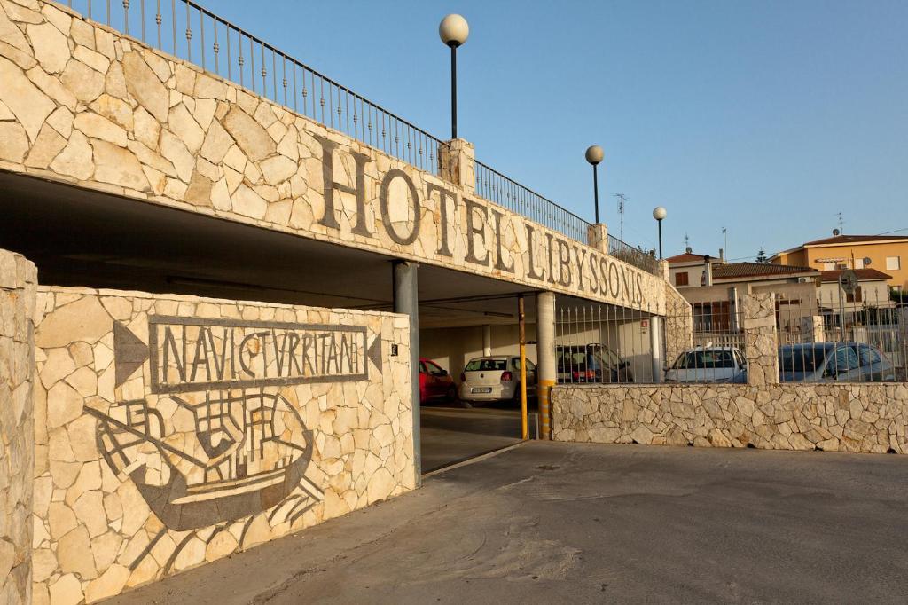 Hotel Libyssonis Порто Торес Екстериор снимка